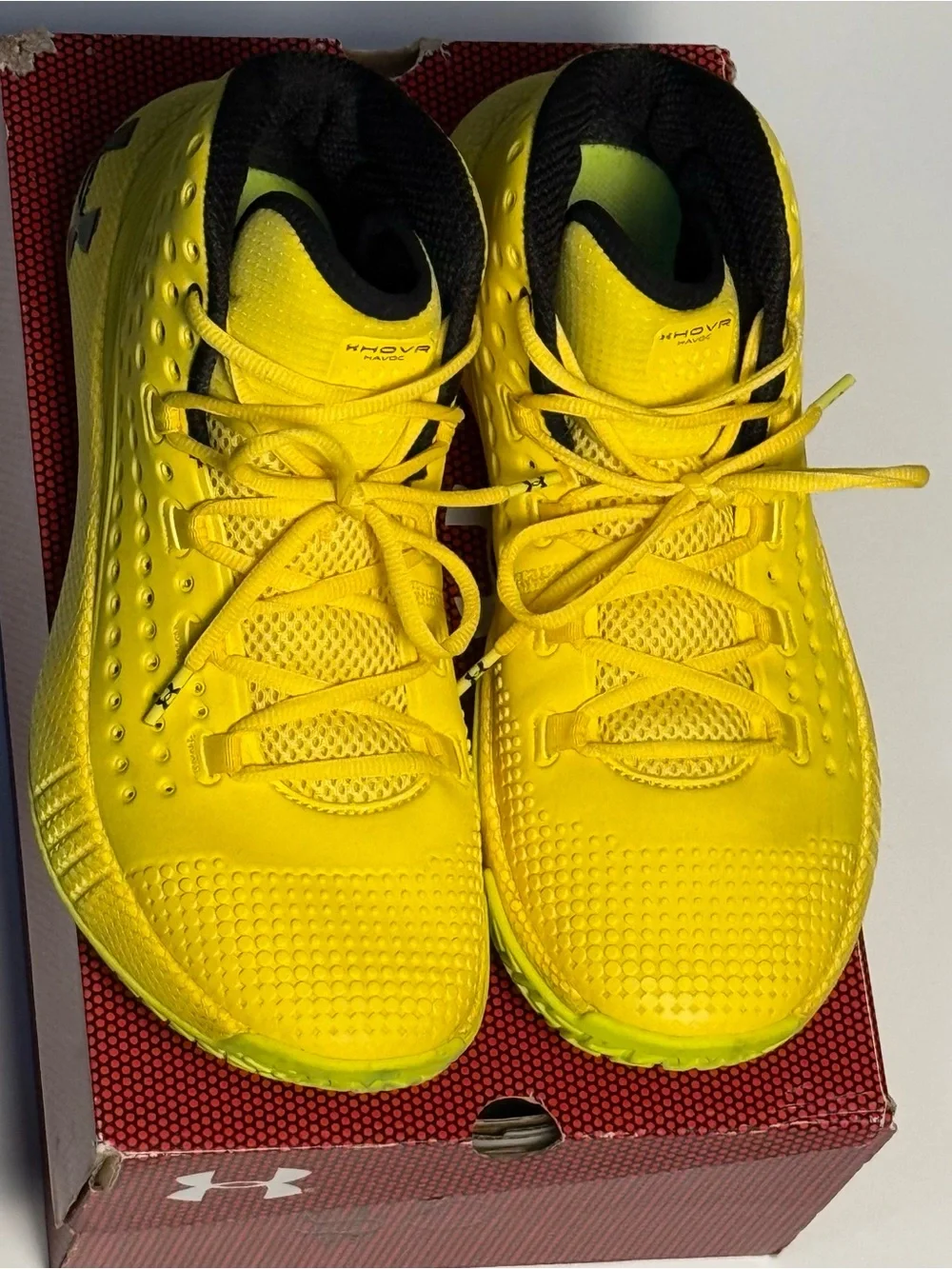 Under Armour Men’s Bright Yellow Athletic Basketball Shoes with Black Accents